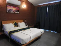 The Steam Resort Hotels in Diveagar