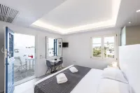 Alexandros Apartments