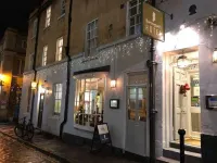 Dream Stays Bath - Spacious Central Apartment on Haringtons Place Hotels in 