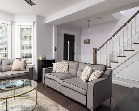 Spacious Modern Luxury Duplex Near Boston & Cambridge - Free Parking Hotels in Everett