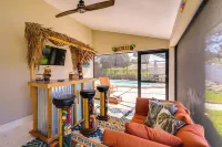 Updated Naples Retreat w/ Private Pool & Patio! - Wifi