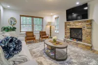 Hot Tub + Lake Access: Spacious Tobyhanna Home - parking