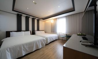 Tongyeong Hotel Ramada