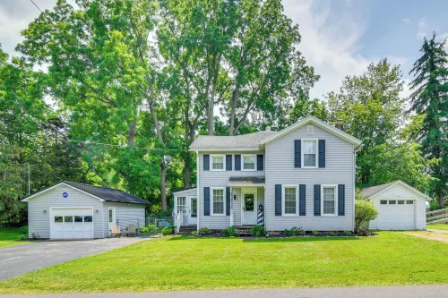 Sodus Point Home - Walkable to Beach! - Wifi