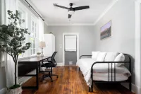 Midtown Brick Cottage 3BR, 2BA • 15 Mins to Ft Moore