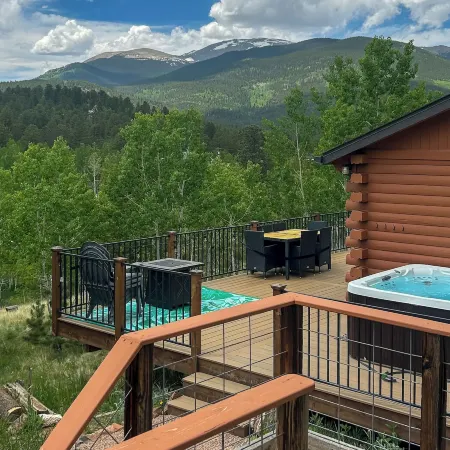 Mtn-view Haven w/ Hot Tub: 9 Mi to Dtwn Bailey