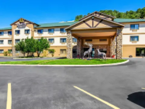 Quality Inn & Suites Vail Valley Hotels in Eagle County