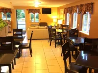 The Varsity Inn North Hotels in Grand Mound