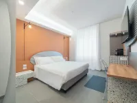 Brera Guest House Hotels near Lanza Station