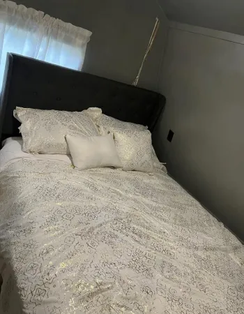 Cozy 2-bedroom mobile home in lovely Baytown with AC Отели рядом с достопримечательностью «Baytown Wetlands Center»