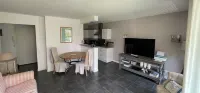 Charming apartment in La Baule, close to shops and beach.