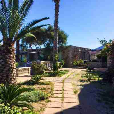 2 Gîtes Communicants : vue 360 Citadelle, Mer, Piscine et Montagnes ! Hotel Exterior