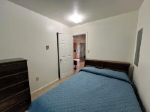 Enchanting cabin with on 2.5 acres in Hubbard Lake