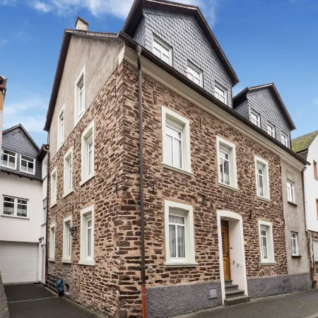 Home for 5 Persons in 1350 Year Old Mosel Town