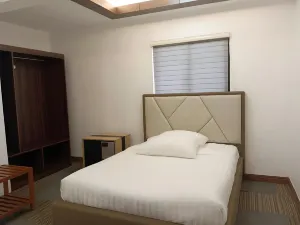 Aurora Villas and Cabin Resort