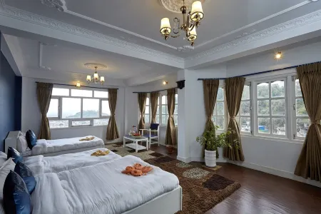 Brookside Hospitality Service (Private Rooftop House, Ichangu Branch) Отели рядом с достопримечательностью «Nagarjun Forest Reserve»