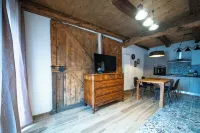 Casa Vecchia Mura - Apartment 2 - 5 minutes from Cison di Valmareno Hotels in Cison di Valmarino