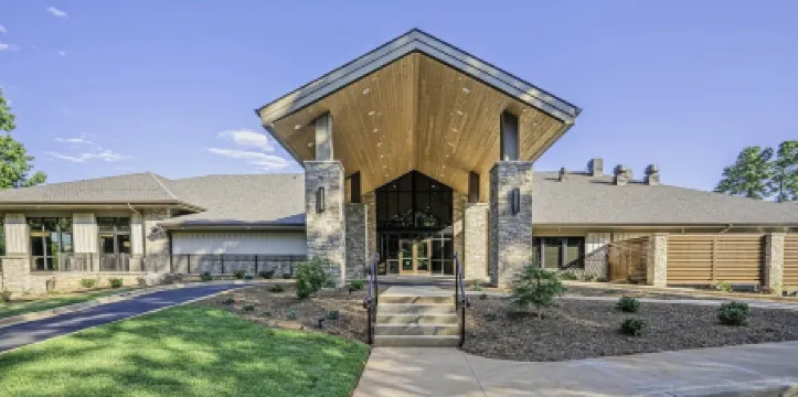 Luxury Keowee Key Condo: Lakefront Retreat Near Clemson