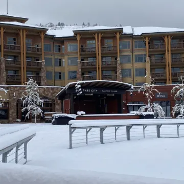 Beautiful 3BD/3BA in Sundial Lodge. Commanding views in the heart of the resort!