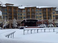 Beautiful 3BD/3BA in Sundial Lodge. Commanding views in the heart of the resort!