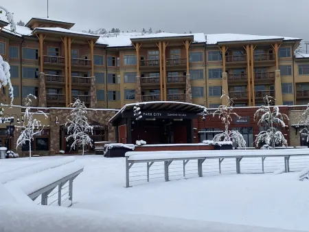 Beautiful 3BD/3BA in Sundial Lodge. Commanding views in the heart of the resort!