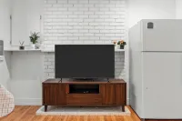 Cozy 2BR Suite Near White Rock Beach