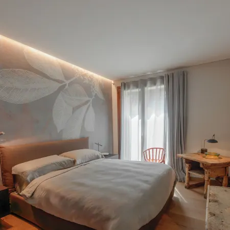 Charming Garden Hideaway in Como by Rent All Como