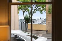 Luxury CBD Stay - Close to Opera House & Wynyard