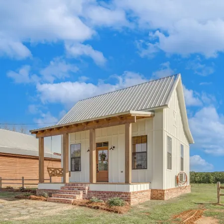 Contrell Cottage on Farm w/ Peaceful Views