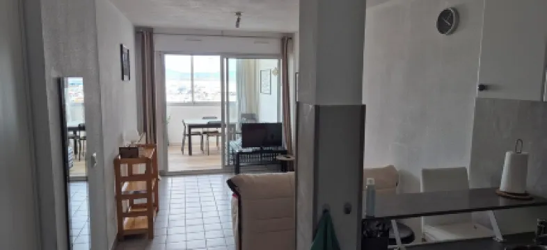 Nice studio loggia in Frontignan plage with view.