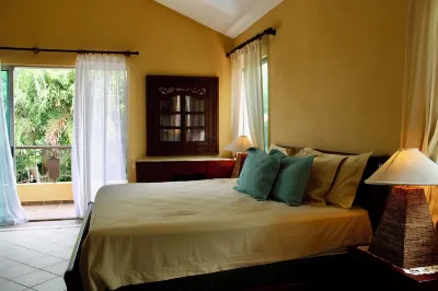 GuavaBerry-JuanDolio+Cozy-5BR+7Bds+11Pax+/Maid+WiFi+A/C-BBQ-PrivPool+TVSmart  호텔