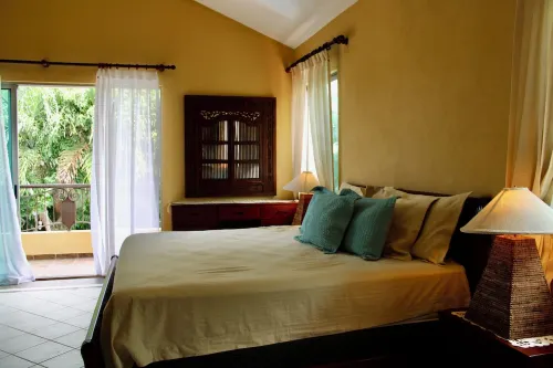 GuavaBerry-JuanDolio+Cozy-5BR+7Bds+11Pax+/Maid+WiFi+A/C-BBQ-PrivPool+TVSmart فنادق في San Pedro de Macoris