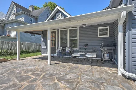 Bet on Bristol a 3 bedroom 2 bath house located near downtown Bristol TN/VA