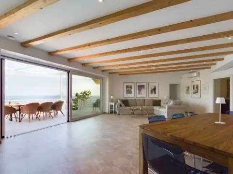 Bienvenido in der Villa Los Pinos