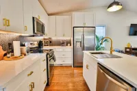 Charming 3-bedroom house with WiFi and AC in Covington