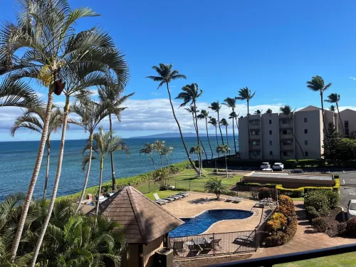 Best View in Maui.  Condo Fully Remodeled.  August Special 10% Weekly Discount. Hotels in Maalaea