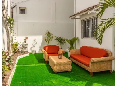 Modern & design villa in Daka Hôtels à : 