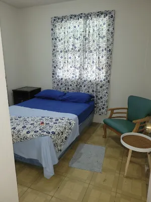 Cozy 1-bedroom apartment in wonderful Weston with WiFi