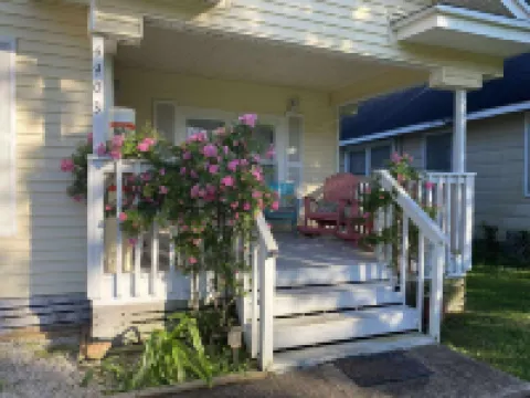 Charming 3-bedroom cottage in Seabrook, Texas