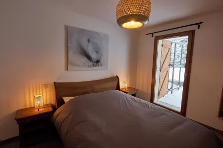 COME ON! Superb new apartment in the heart of the resort, fully equipped.