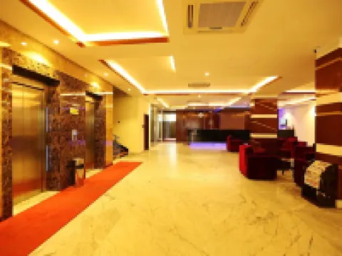 皇家海灘度假村 鄰近科克斯巴扎爾機場的酒店