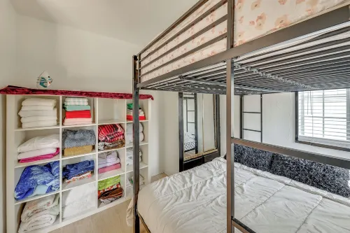 Fullerton Home Base: Easy Access to Dtwn + Csuf!