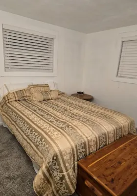 Charming 3-bedroom house in Defiance with WiFi access Hotels in Defiance