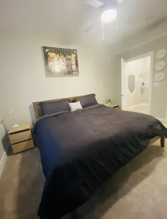 SUAVE&SPACIOUS SUITE NEAR EVERYTHING Отели рядом с достопримечательностью «IHG - InterContinental Hotels Group»