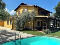 Modern House Hotels in Montopoli di Sabina