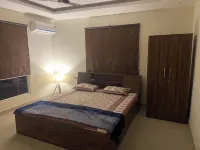 Charming 4-bedroom farmhouse with WiFi, AC in awesome Noida