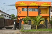 "Mervey & Jayden Garden: Villa and Apartments