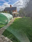 The Cabin, very quiet location Hotels in 