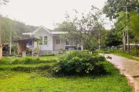 Grace Guesthouse , 2BR Cabin with River & Mountain Views