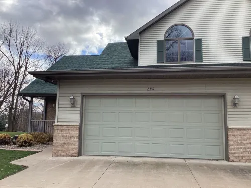 Cozy condo on the Wolf River in New London